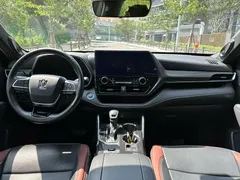 2021 Toyota Crown Kluger 2.5L HEV 4WD Premium, белый — фото 6
