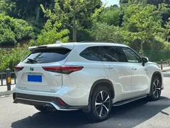 2021 Toyota Crown Kluger 2.5L HEV 4WD Premium, белый — фото 9