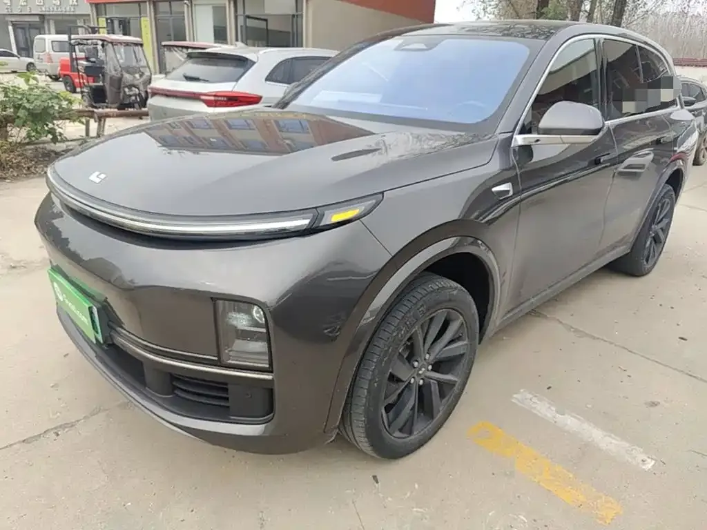 2023 Li Auto L8