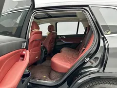 2022 BMW X5 30Li Premium M Sport Package, чёрный — фото 19
