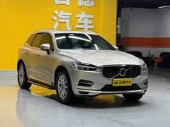 2021 Volvo XC60 4WD Luxury — фото 3