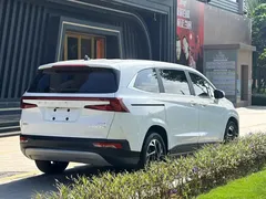 2021 Hyundai Custo 380TGDi LUX Premium, белый — фото 7