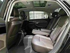 2023 Audi A8L 45 TFSI quattro Luxury, чёрный — фото 30