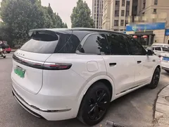 2026 Aito M7 EREV Max Long Range 5-seat 192-line Lidar, белый — фото 4