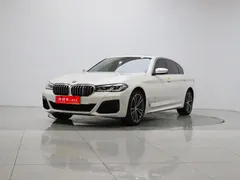 2022 BMW 5 Series 530Li Leading M Sport Package, белый — фото 1