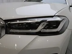 2022 BMW 5 Series 530Li Leading M Sport Package, белый — фото 9
