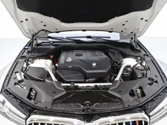 2022 BMW 5 Series 530Li Leading M Sport Package, белый — фото 12