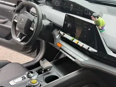 2022 Changan UNI-V 1.5T Premium — фото 10