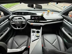 2022 Changan UNI-V 1.5T Premium — фото 14