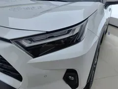 2023 Toyota RAV4 2.0L CVT 2WD Fashion Plus, белый — фото 5