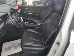 2021 Hyundai Custo 380TGDi LUX Premium, белый — фото 15