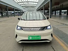 2025 BYD Dolphin Smart Driving 410km Fashion, белый — фото 3