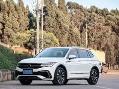 2022 Volkswagen Tiguan L 330TSI AT 2WD R-Line, белый — фото 1