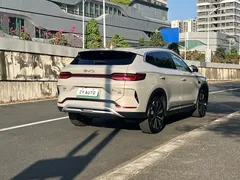 2025 BYD Song PLUS DM-i PHEV Smart Driving 112km Premium — фото 4