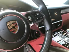 2023 Porsche Cayenne 3.0T Platinum Edition, чёрный — фото 10