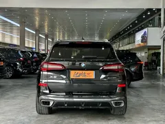 2021 BMW X5 xDrive40i M Sport Package, чёрный — фото 15