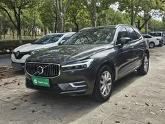 2021 Volvo XC60 4WD Luxury — фото 1
