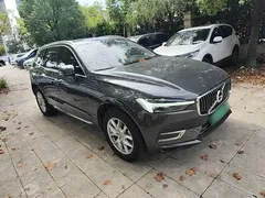 2021 Volvo XC60 4WD Luxury — фото 4
