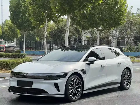 2025 Zeekr 007 GT RWD ADAS 75kWh