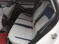 2022 Geely Emgrand 4th Gen 1.5L CVT Flagship, белый — фото 17