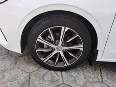 2022 Geely Emgrand 4th Gen 1.5L CVT Flagship, белый — фото 23