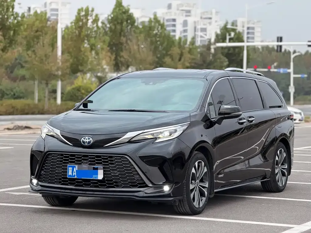 2023 Toyota Granvia 2.5L Hybrid Flagship VIP