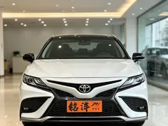 2021 Toyota Camry 2.0S Fashion, белый — фото 2