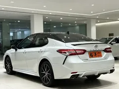 2021 Toyota Camry 2.0S Fashion, белый — фото 5