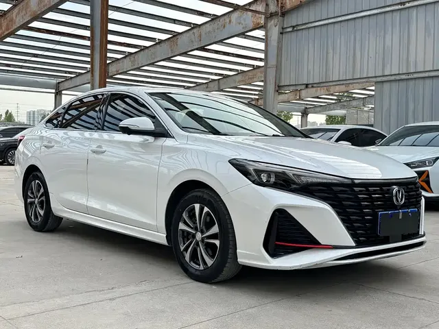 2023 Changan Eado PLUS 1.4T GDI DCT Premium