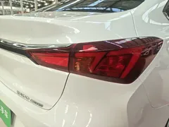 2021 Changan Eado PLUS 1.6L GDI CVT Elite, белый — фото 8
