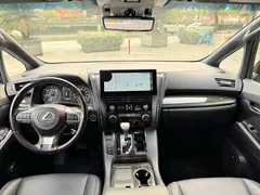 2020 Lexus LM 300h 4, чёрный — фото 11