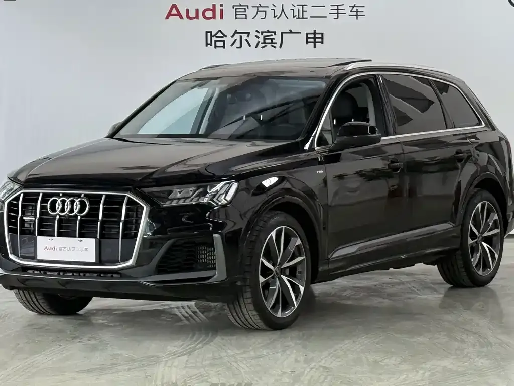 2023 Audi Q7 55 TFSI quattro S line Sport