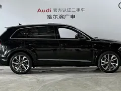 2023 Audi Q7 55 TFSI quattro S line Sport, чёрный — фото 5