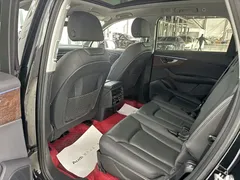 2023 Audi Q7 55 TFSI quattro S line Sport, чёрный — фото 9