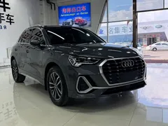 2022 Audi Q3 35 TFSI Sport — фото 2