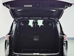 2021 Toyota Sienna 2.5L Hybrid Ultimate, чёрный — фото 27