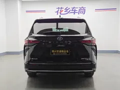 2021 Toyota Sienna 2.5L Hybrid Ultimate, чёрный — фото 31