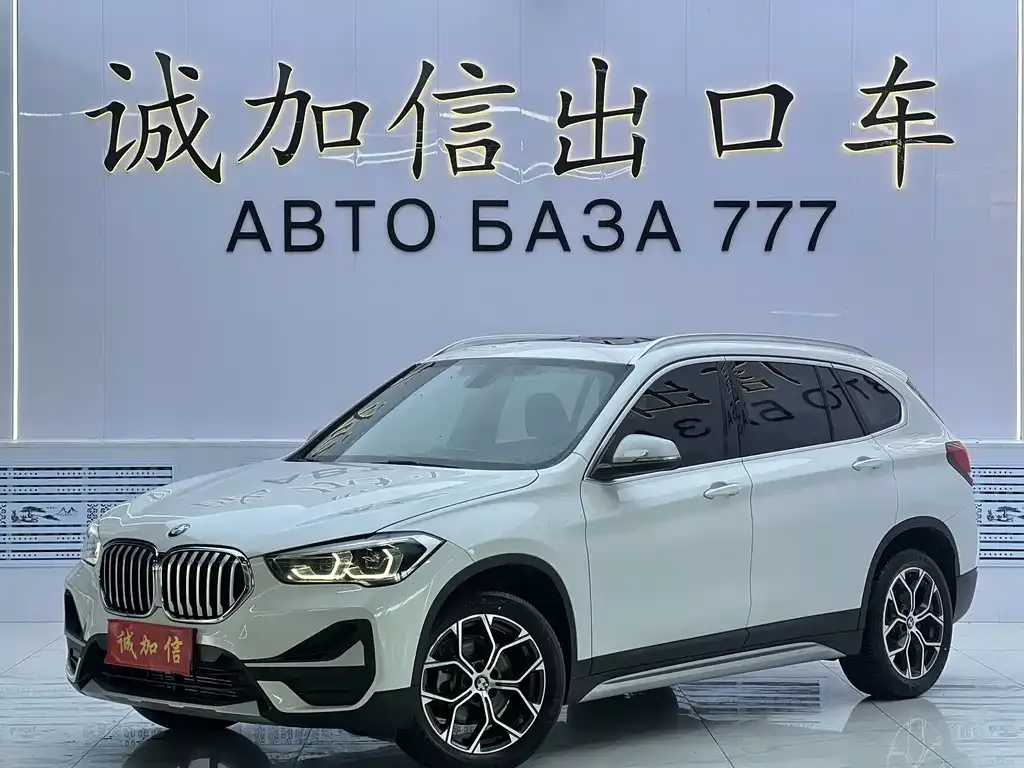 2022 BMW X1