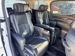 2021 Toyota Vellfire 2.5L Hybrid HV Luxury, белый — фото 10