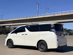 2021 Toyota Vellfire 2.5L Hybrid HV Luxury, белый — фото 14