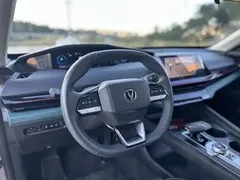 2023 Changan UNI-V iDD PHEV 1.5T 113km — фото 5