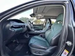 2023 Changan UNI-V iDD PHEV 1.5T 113km — фото 7