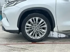2022 Toyota Highlander 380T 4WD Premium 7-seat, белый — фото 6