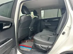 2022 Toyota Highlander 380T 4WD Premium 7-seat, белый — фото 9