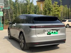 2025 Li Auto i6 4WD Standard — фото 2