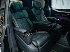 2024 Zeekr 009 6-Seat Executive 4WD 108kWh, чёрный — фото 8