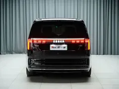2024 Zeekr 009 6-Seat Executive 4WD 108kWh, чёрный — фото 11