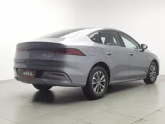 2023 BYD Qin PLUS Champion DM-i PHEV 55KM Leading — фото 2
