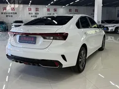 2023 Kia Cerato 1.5L CVT Luxury, белый — фото 6