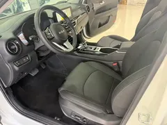 2023 Kia Cerato 1.5L CVT Luxury, белый — фото 8